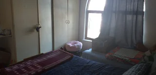 Semi-detached  house to rent