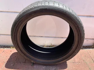Bridgestone RFT 18&#34; Tyre