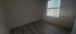 Duplex - Ad posted by Esther Kluge