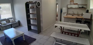 Furnished/Unfurnished flat