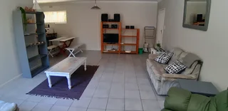 Furnished/Unfurnished flat