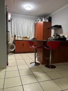 Room - Ad posted by Vicky&amp;20