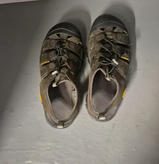 Men&#39;s sandals (KEEN) brown,Size 8