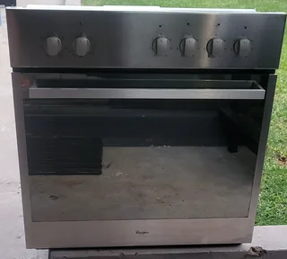 Whirlpool Electric Oven and Hob