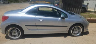 2006 Peugeot 207 Convertible