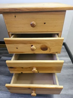 Pinewood desk with drawers