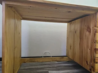 Pinewood desk with drawers