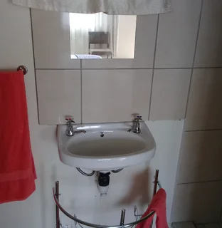 Open plan garden cottage