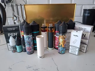  Airpops Vape Set for Sale Includes 3 x Airpops Pens, juice, and coils — all in working conditio