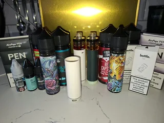  Airpops Vape Set for Sale Includes 3 x Airpops Pens, juice, and coils — all in working conditio