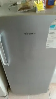 For Sale: 2nd Hand Fridge &amp; Stove – R2800 (Negotiable)