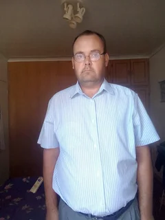 i am experinced truck mounted crane operator. ( company pay for new certificated) have Ec1 license