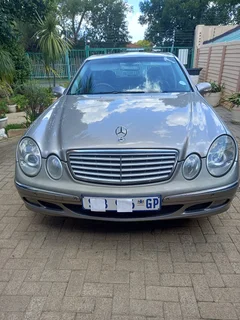 2005 Mercedes-Benz E-Class Sedan