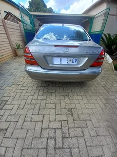 2005 Mercedes-Benz E-Class Sedan