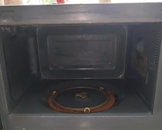 Microwave - Ad posted by candice