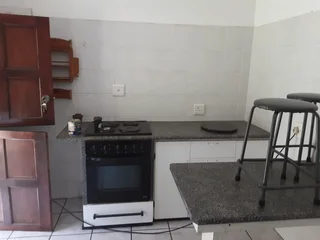 2 Bedroom Granny Flat on shared property to rent- Inchanga