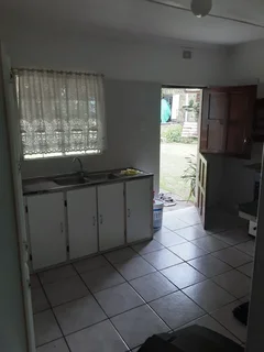 2 Bedroom Granny Flat on shared property to rent- Inchanga