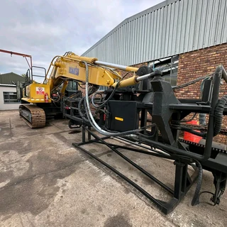 Komatsu PC400-7 Drill Rig