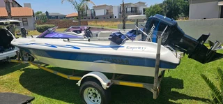17ft Esprit Boat with 200hp Mariner also rigged rigged for bass fishing