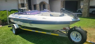 17ft Esprit Boat with 200hp Mariner also rigged rigged for bass fishing