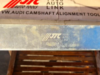 VW &amp; Audi Camshaft Alignment tool