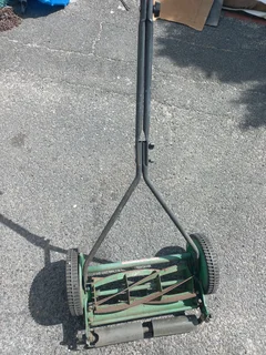 Push pull lawnmower
