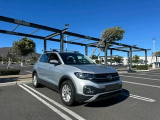 2022 VW TCROSS 1.0 DSG AUTOMATIC - STUNNING FAMILY VEHICLE - 1 LADY OWNER SINCE NEW!