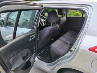 2012 SUZUKI SWIFT 1.4GL- GREAT STUDENT VEHICLE!