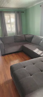 Furnishe - Ad posted by Crystal Harrison