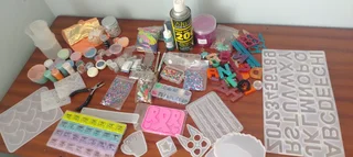 Resin moulds and inclusions