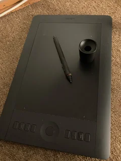Wacom Intuos Pro, Medium (Old Model: PTH-651/K