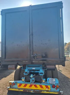 2008 Scania P270 Hooklift