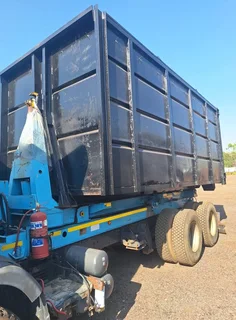 2008 Scania P270 Hooklift