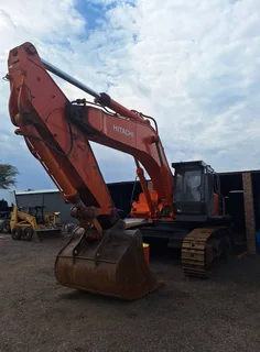 2010 Hitachi 500LCR Excavator 50 Ton