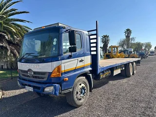 2006 Hino F Flatdeck Tag Axle 14ton