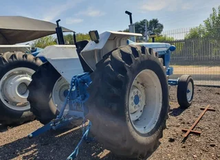 1970 Ford 5000 69hp 51.5kw