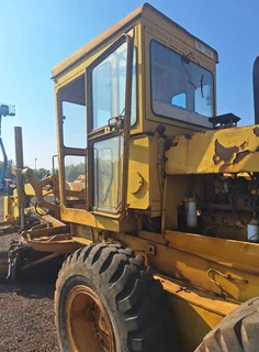 KOMDRESCO T5O5 DRESSER (Grader)