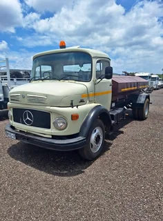 Mercedes Benz Bullnose Water Tanker