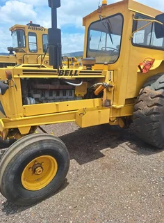 Bell 1206 Hauling Tractor