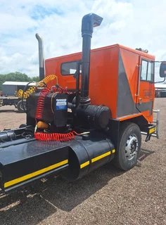 Oshkosk Truck D/Diff with CAT440 Engine (No Papers)