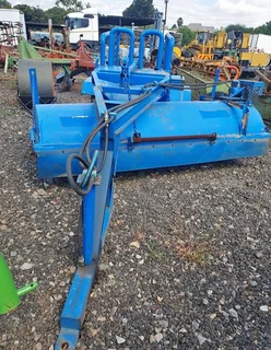 Mechanical Hydraulic Driven Broom