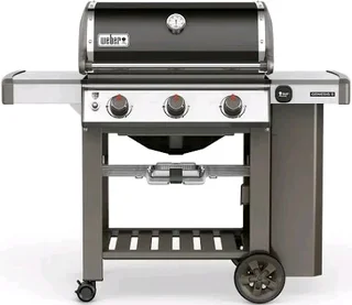 Weber Genesis Ii  3burner Gas Braai R15000 Gas Tank No Cover Excluded 2nd Hand Very Good Condition.