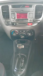 2011 Kia Rio 1.6 CVVT Auto