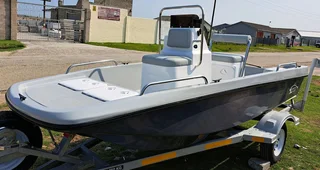 Bandit 410 - Cathedral Hull utility boat