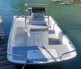 Bandit 380 - Cathedral Hull