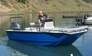 Bandit 490 (4.9m, 16ft). Cathedral Hull