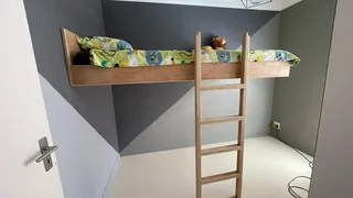 Floating 3/4 Bed with Built-In LED Lights + Mattress