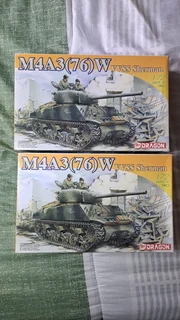 M4A3 (76)W VVSS Sherman Tank 1:72 Model