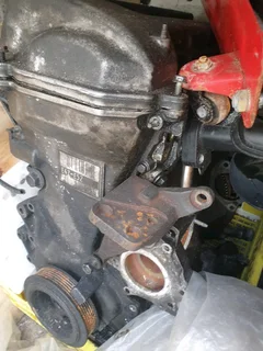 Toyota motor 4zz vvti cylinder head, block