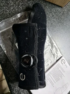 Boxers fracture mouldable brace